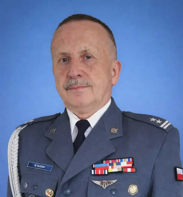 MIROSŁAW KUŚWIK